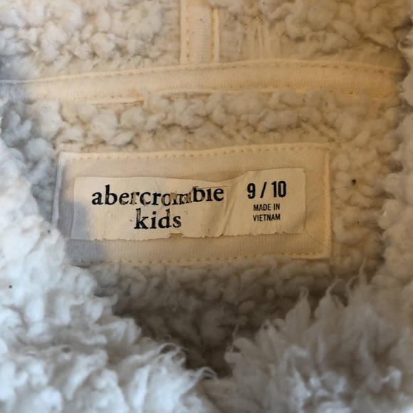 Abercrombie kids Sherpa pull over - Picture 4 of 4